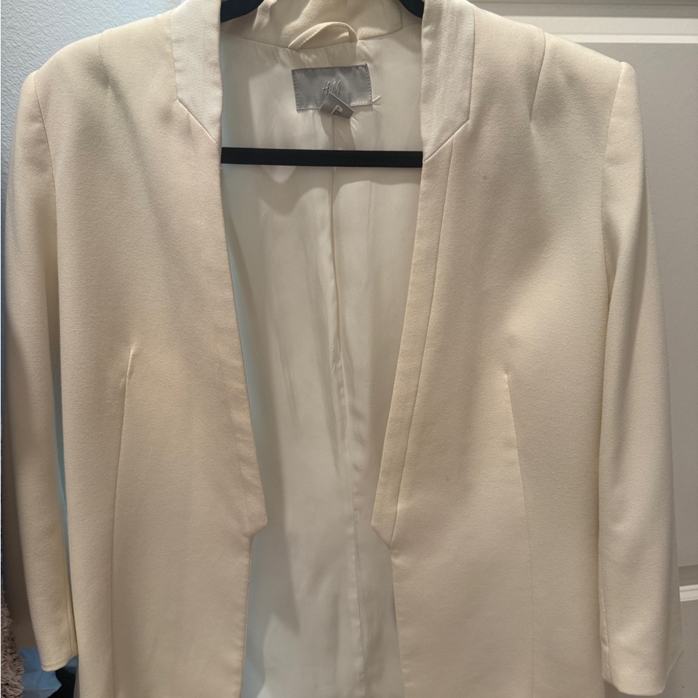 Elegant Cream Women's Blazer